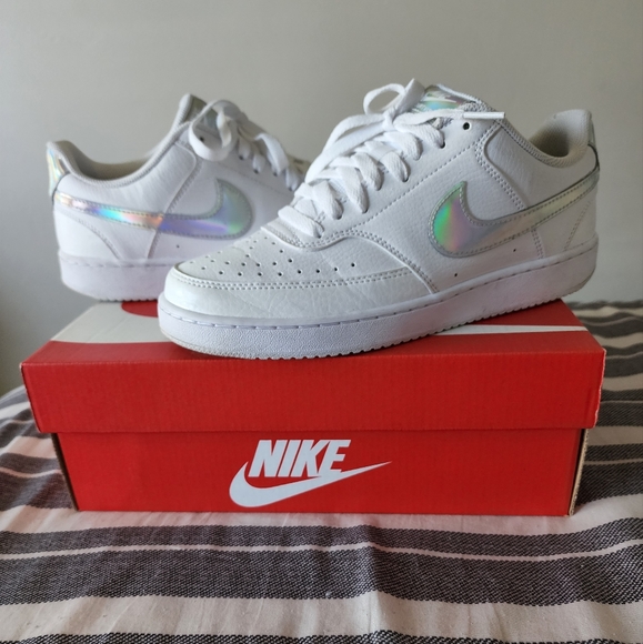 Nike low top - Picture 3 of 3